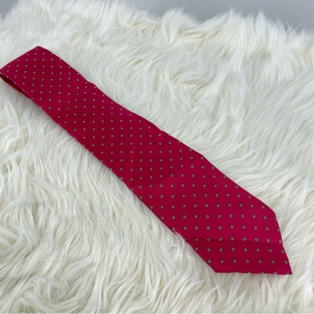 Austin Reed red dot silk tie 56” 3” width - Picture 2 of 6